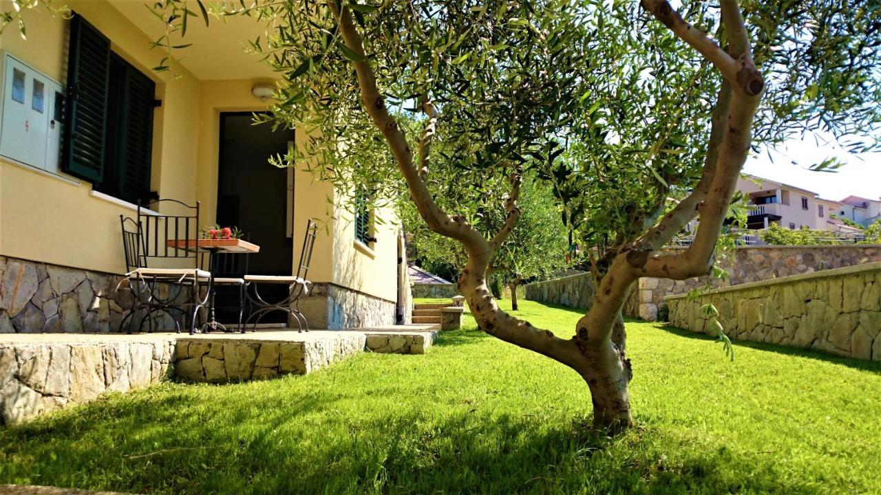 Apartments Garden Baška Zewnętrze zdjęcie
